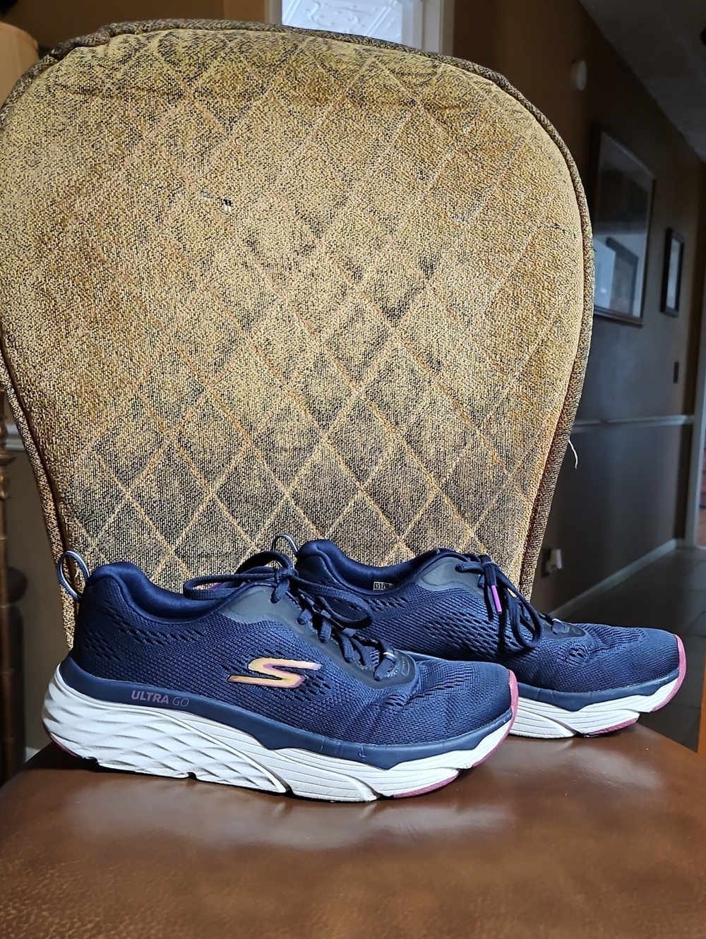 Skechers Max Cushioning Elite Destination Point Lace Up Sneakers Running Shoes